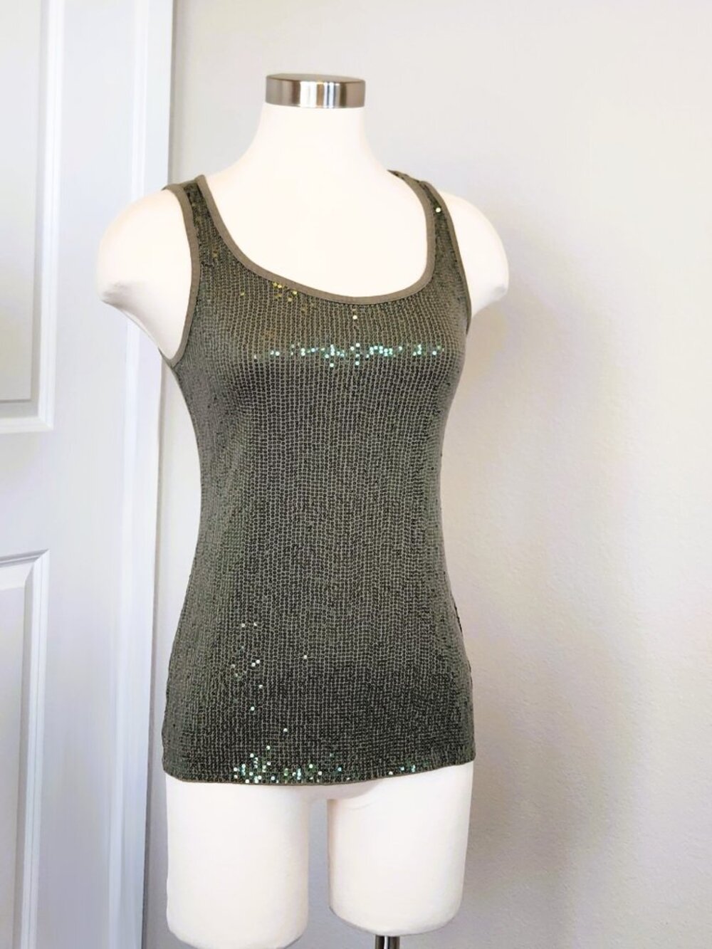 Maurices Sequined Tank Top Women's Size Medium - Picture 5 of 8